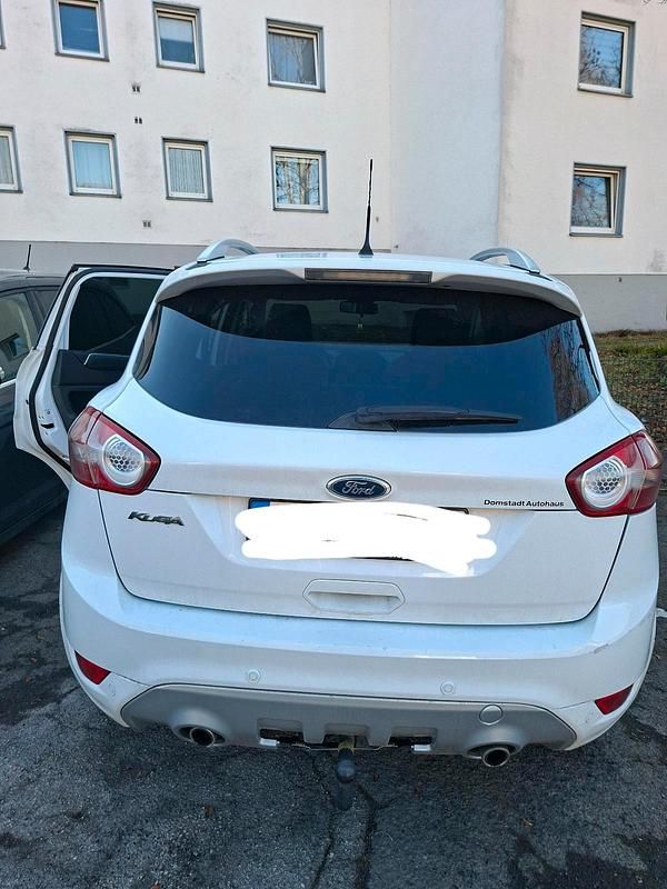 Gebraucht Ford Kuga 163 PS (119 kW) 2011 Weiß SUV