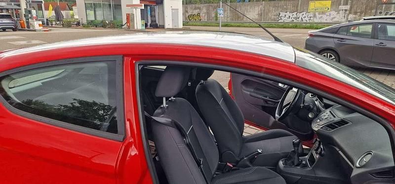 Gebraucht Ford Fiesta Trend 80 PS (58 kW) 2016 Limousine