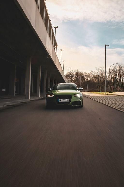 Grün Gebraucht 2014 Audi S5 Sportback Sport Kleinwagen | 19.999 € (Fairer Preis) - Bild 1/4