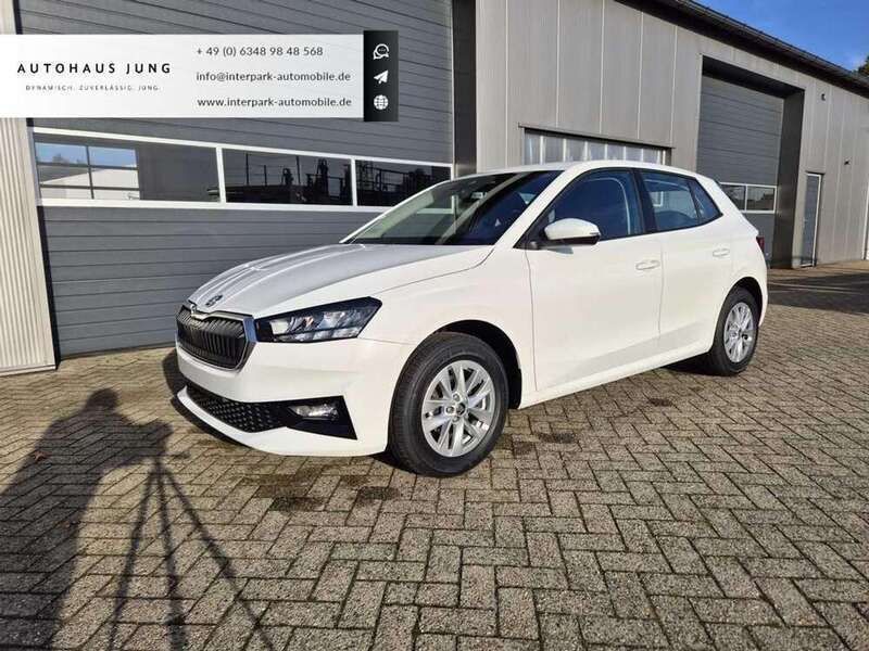 Candyweiß Neu 2024 Skoda Fabia Selection Kleinwagen | 20.490 € (Fairer Preis) - Bild 1/4