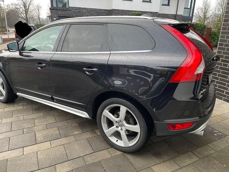 Gebraucht Volvo XC60 R-Design 215 PS (158 kW) 2012 Schwarz SUV