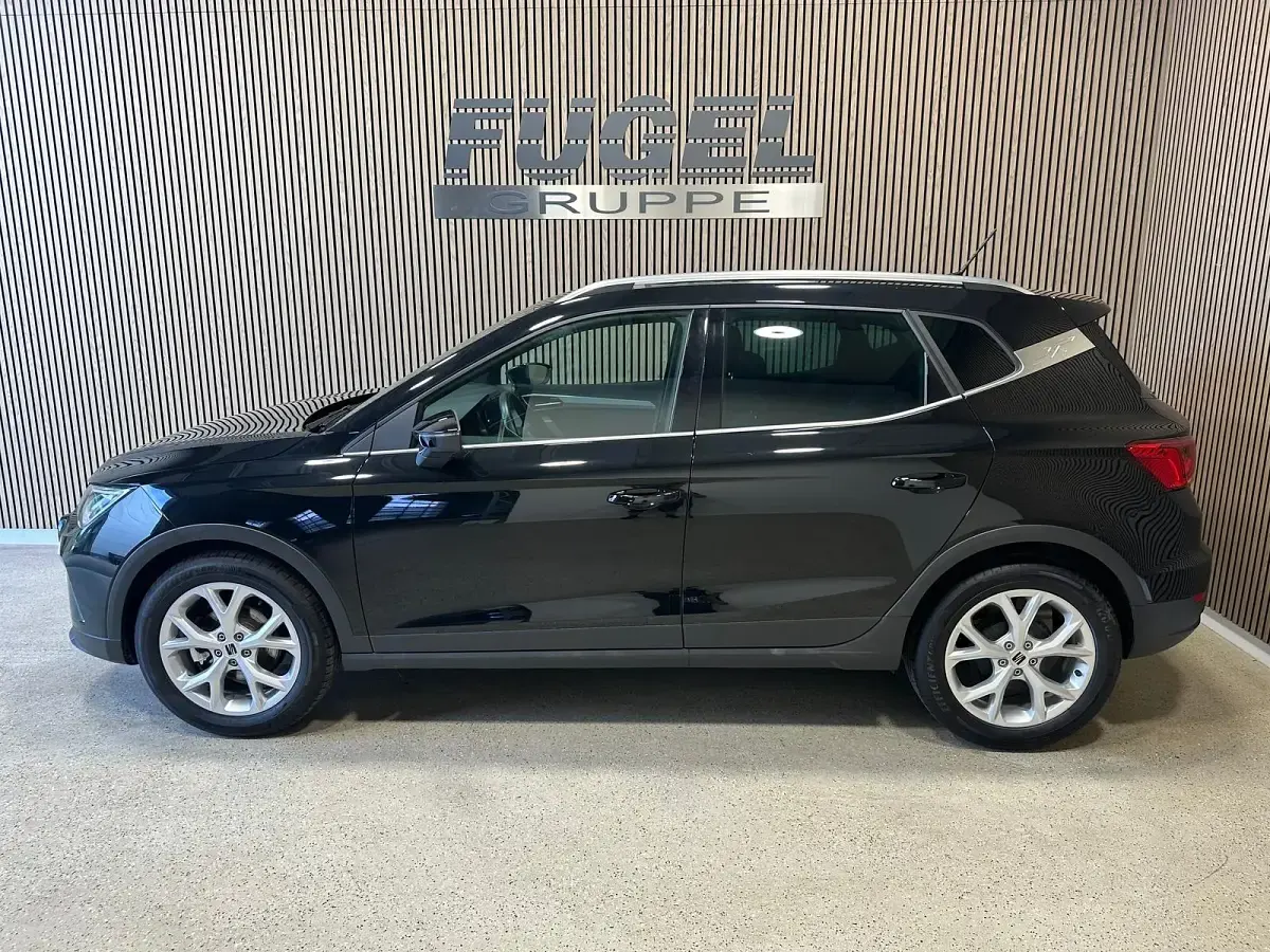 Gebraucht Seat Arona FR-Line 95 PS (69 kW) 2025 Midnight schwarz SUV
