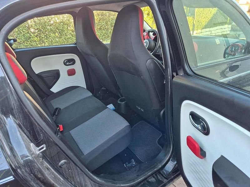 Gebraucht Renault Twingo 90 PS (66 kW) 2015 Schwarz Kleinwagen