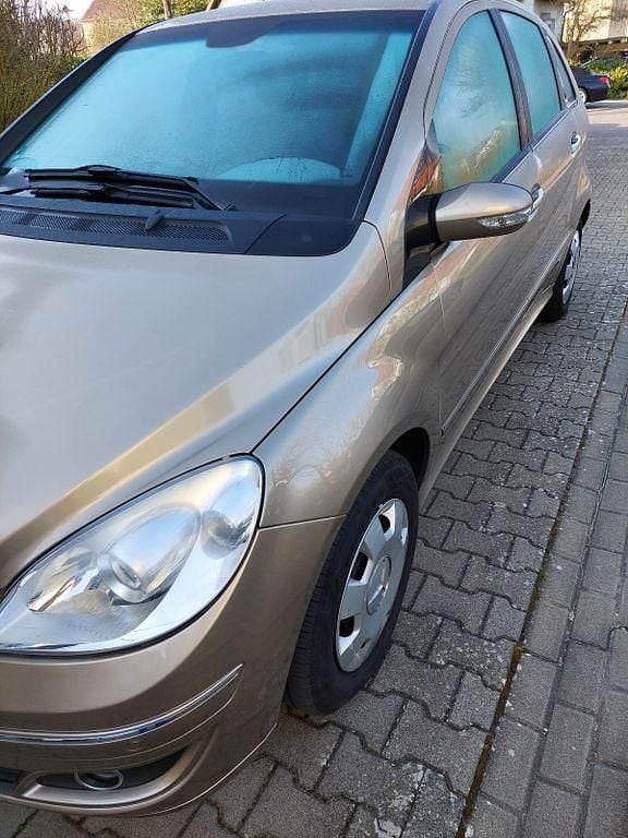 Gebraucht Mercedes B170 116 PS (85 kW) 2007 Gold Van / Kleinbus