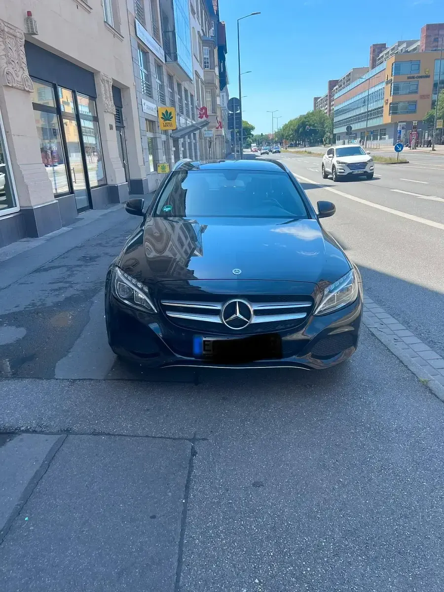 Gebraucht Mercedes C300 204 PS (150 kW) 2017 Schwarz Kombi