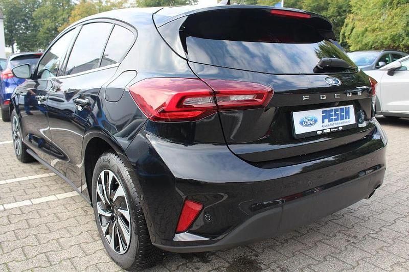 Neu Ford Focus Titanium X 125 PS (91 kW) 2025 Schwarz Limousine