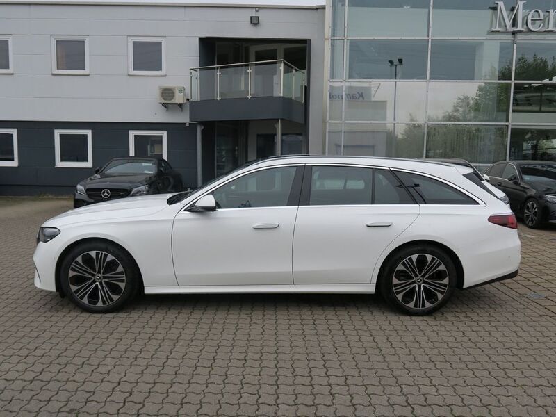 Gebraucht Mercedes E200 Advanced 204 PS (150 kW) 2024 Weiß Limousine