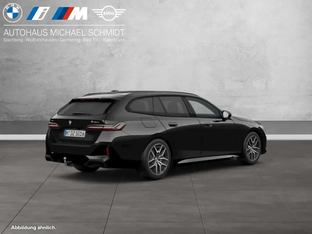 Neu BMW 540 M Sport 303 PS (222 kW) 2025 Black sapphire Kombi