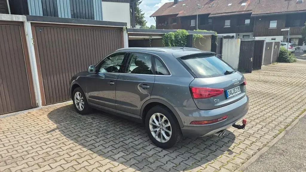 Gebraucht Audi Q3 Ambiente 184 PS (135 kW) 2018 Grau SUV