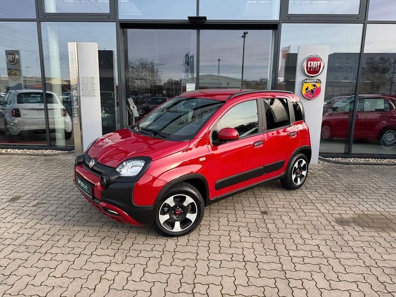 Rot Gebraucht 2024 Fiat Grande Panda Cross Kleinwagen | 15.790 € (Fairer Preis) - Bild 1/1