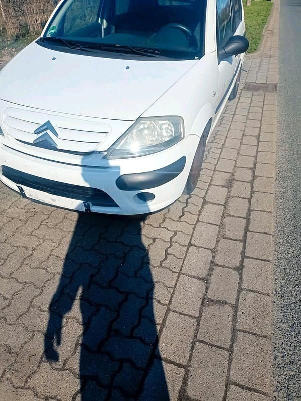 Gebraucht Citroën C3 60 PS (44 kW) 2007 Weiß Kleinwagen