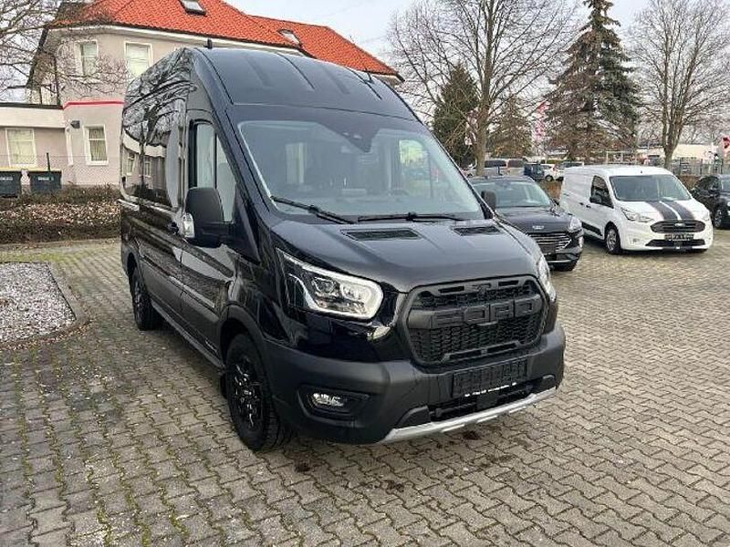 Gebraucht Ford Transit Trend 170 PS (125 kW) 2021 Obsidianschwarz metallic Kombi