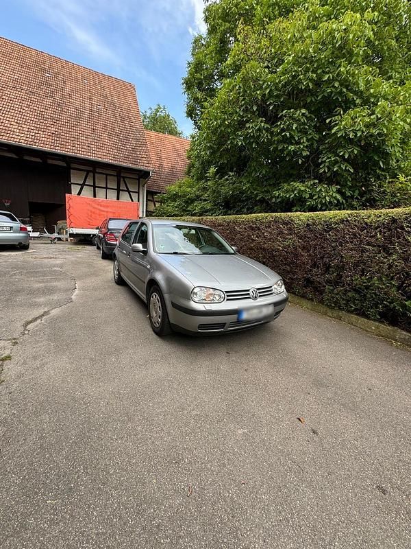 Gebraucht VW Golf IV 101 PS (74 kW) 2002 Silber Kleinwagen