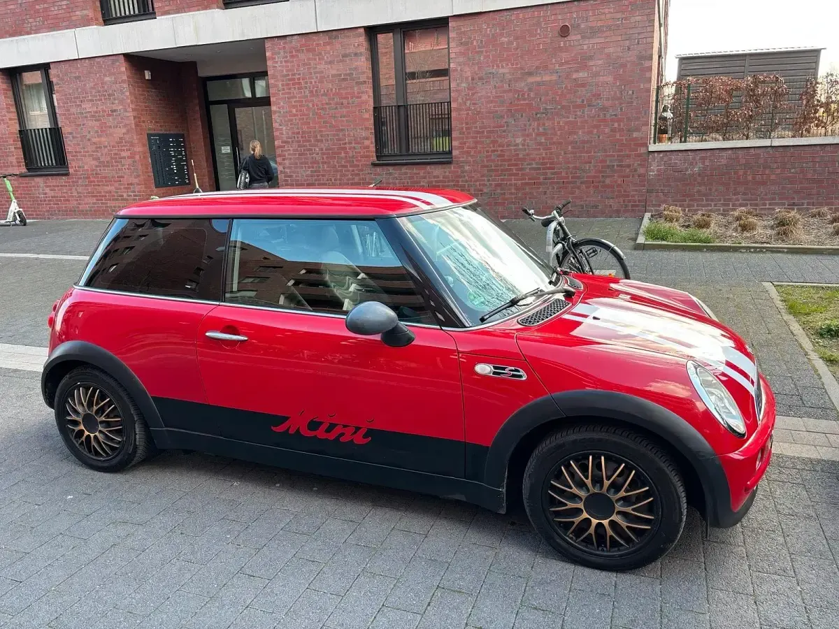 Gebraucht Mini ONE 92 PS (67 kW) 2002 Rot Kleinwagen