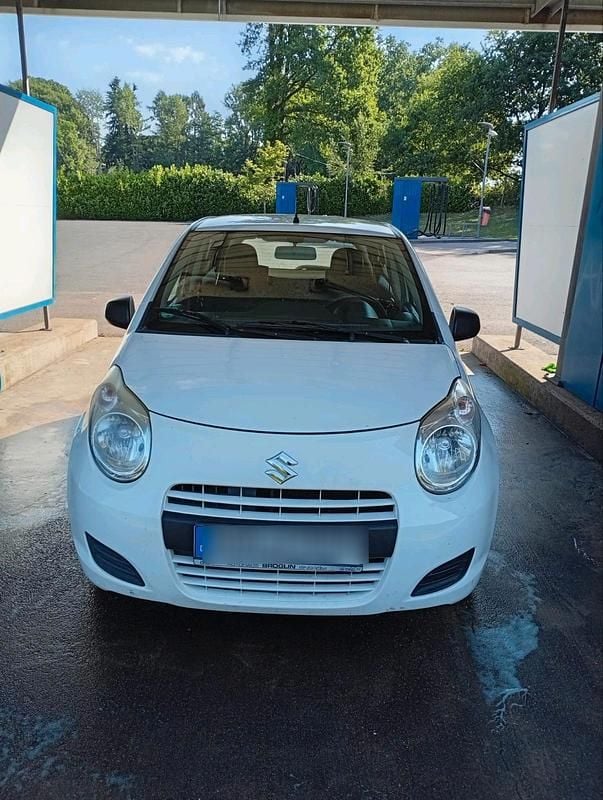 Weiß Gebraucht 2009 Suzuki Alto Kleinwagen | 1.450 € (Fairer Preis) - Bild 1/4