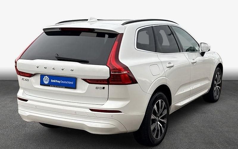 Gebraucht Volvo XC60 Core 250 PS (183 kW) 2024 Weiß SUV