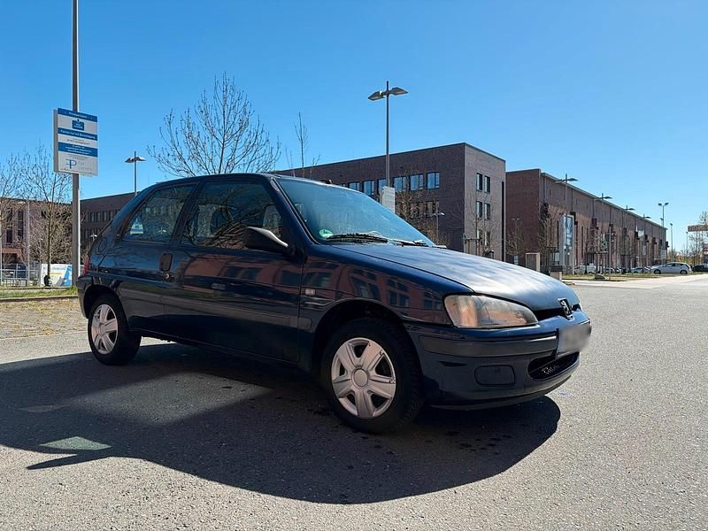 Gebraucht Peugeot 106 60 PS (44 kW) 2000 Blau Kleinwagen
