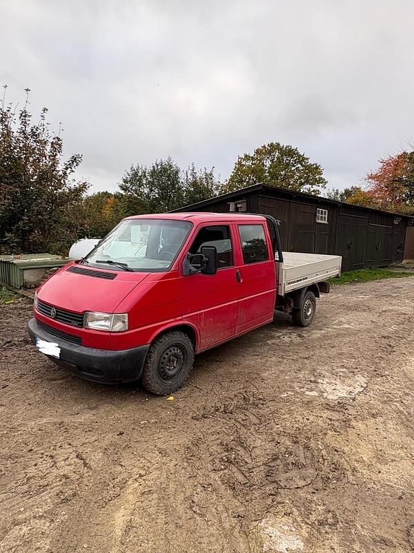 Rot Gebraucht 2003 VW T4 Van | 7.000 € (Etwas zu teuer) - Bild 1/4