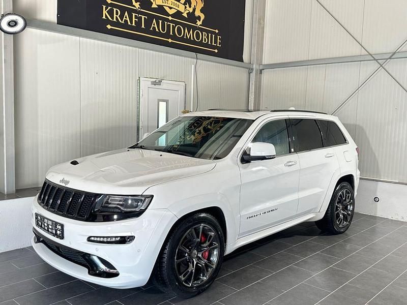 Weiß Gebraucht 2015 Jeep Grand Cherokee SRT SUV | 34.980 € (Fairer Preis) - Bild 1/4