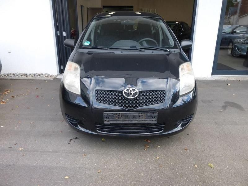 Schwarz Gebraucht 2008 Toyota Yaris Cool Limousine | 1.999 € (Superpreis) - Bild 1/4