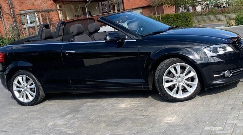 Gebraucht Audi A3 Cabriolet 105 PS (77 kW) 2012 Schwarz Cabrio