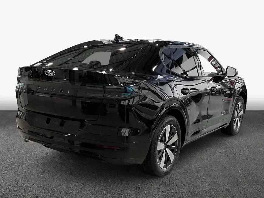 Nowe Ford Capri 210 kW (286 KM) 2026 Czarny SUV