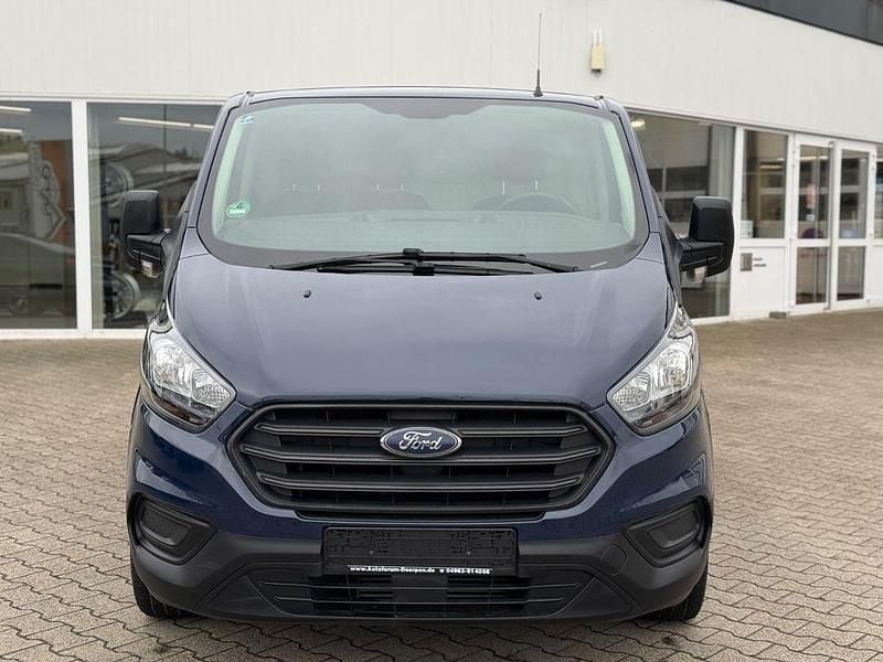Second-hand Ford Transit Custom 105 CP (77 kW) 2019 Albastru Monovolum