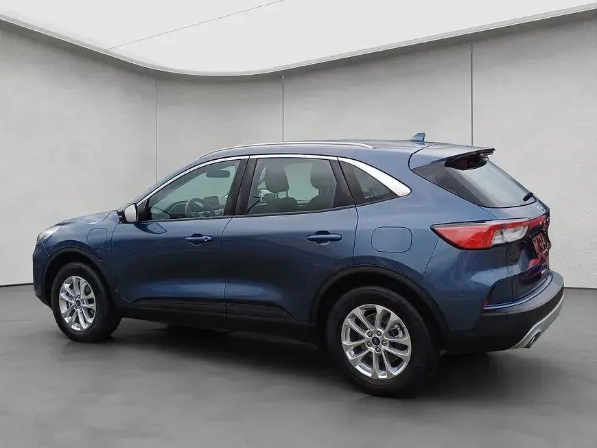 Gebraucht Ford Kuga Titanium 152 PS (111 kW) 2022 Blau SUV