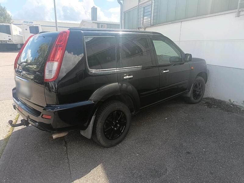Gebraucht Nissan X-Trail 140 PS (102 kW) 2001 Schwarz SUV