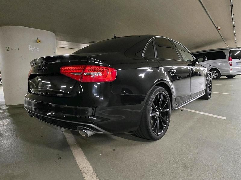 Second-hand Audi A4 Black Edition 245 CP (180 kW) 2014 Negru Berlinǎ