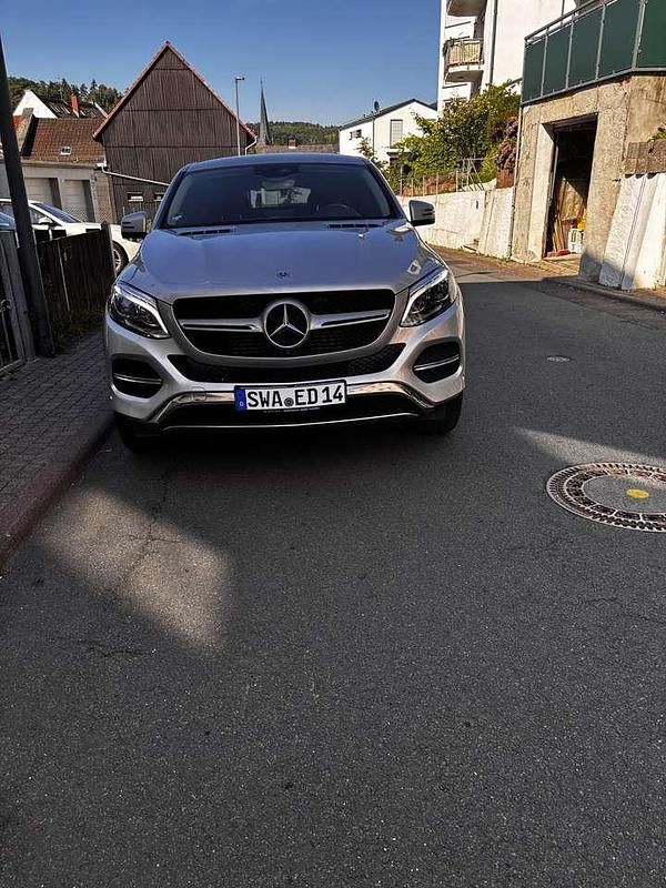 Grau Gebraucht 2018 Mercedes GLE350 SUV | 35.000 € (Fairer Preis) - Bild 1/4