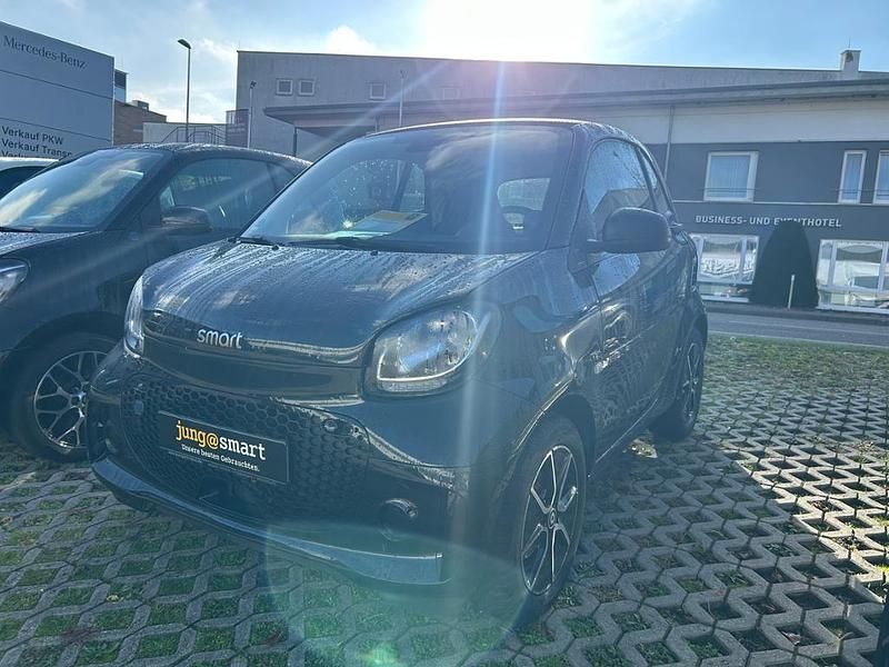 Bodypanels in black Gebraucht 2021 Smart ForTwo Electric Drive Coupé | 9.480 € (Guter Preis) - Bild 1/4