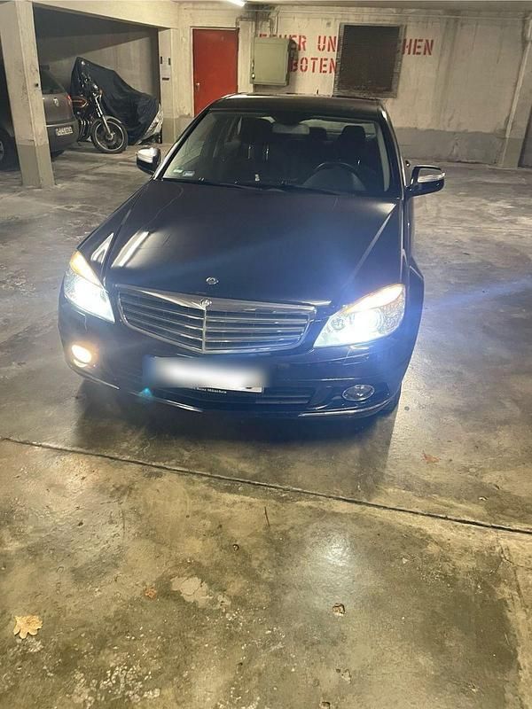 Blau Gebraucht 2008 Mercedes C200 Elegance Limousine | 8.599 € (Fairer Preis) - Bild 1/4