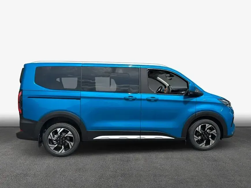 Neu Ford Tourneo Active 170 PS (125 kW) 2026 Digital aqua blue metallic Van / Kleinbus