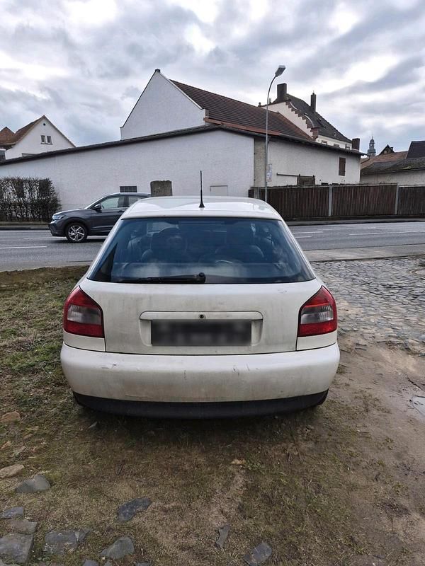 Gebraucht Audi A3 90 PS (66 kW) 1998 Weiß Kleinwagen