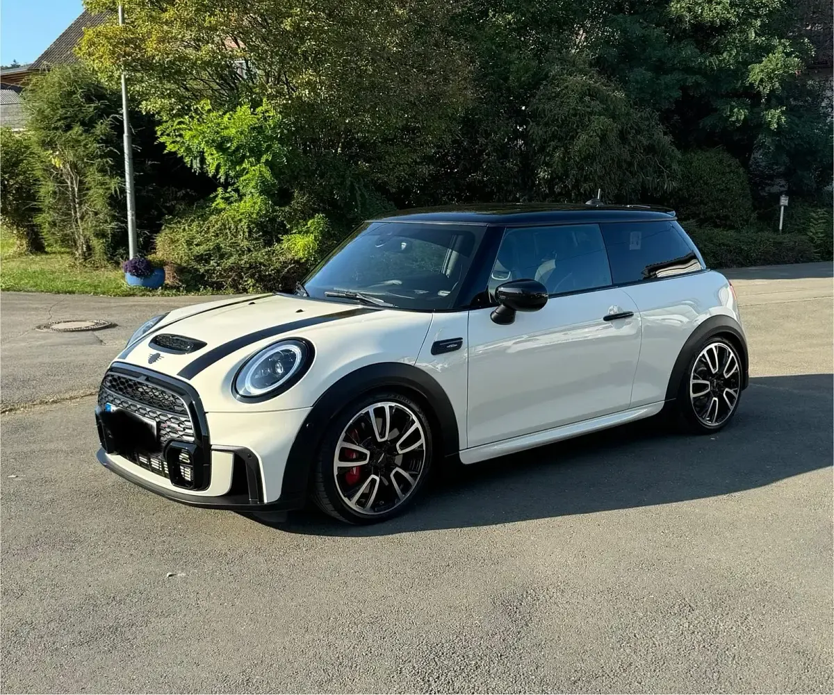 Gebraucht Mini John Cooper Works 231 PS (169 kW) 2022 Beige Kleinwagen