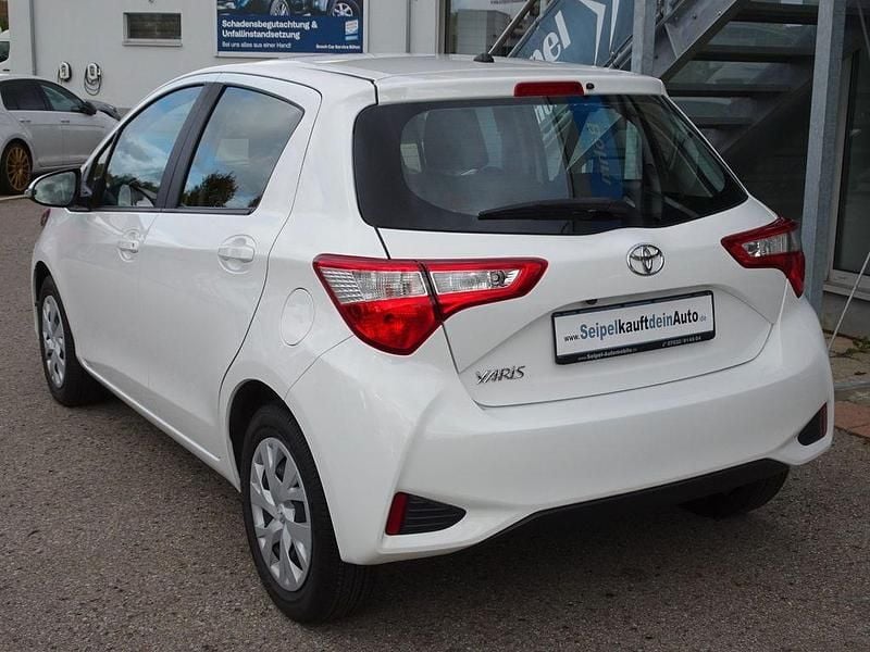 Gebraucht Toyota Yaris Comfort 111 PS (81 kW) 2020 Weiß Kleinwagen