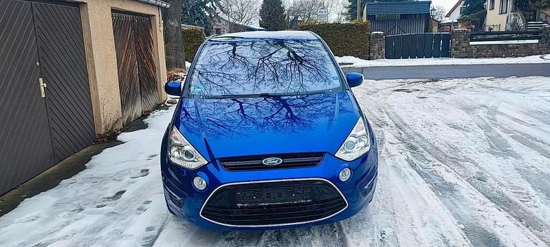 Gebraucht Ford S-MAX Titanium 169 PS (124 kW) 2014 Blau Van / Kleinbus
