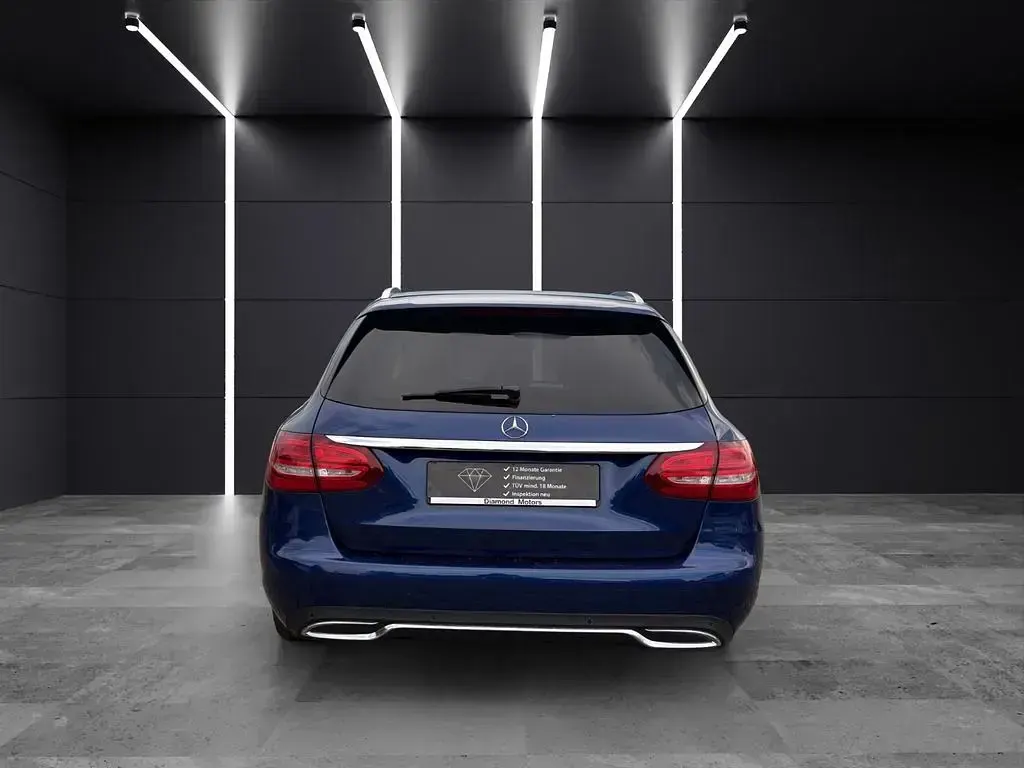 Gebraucht Mercedes C220 170 PS (125 kW) 2015 Blau Limousine