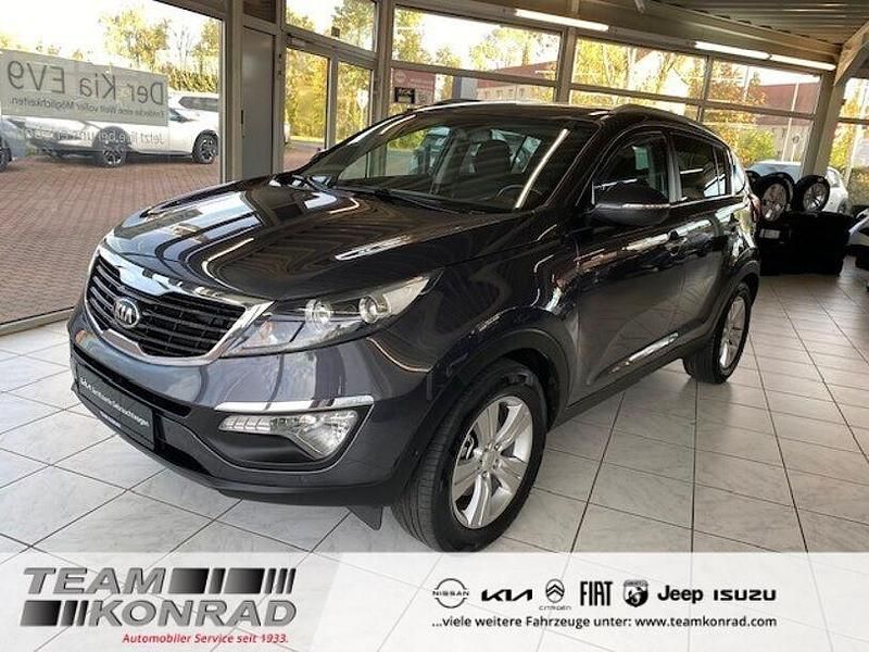 Grau Gebraucht 2014 Kia Sportage FIFA World Cup Edition SUV | 11.490 € (Etwas zu teuer) - Bild 1/4