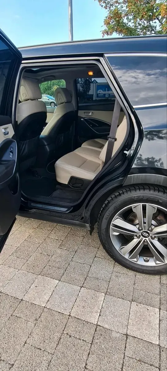 Gebraucht Hyundai Grand Santa Fe 200 PS (147 kW) 2015 Schwarz SUV
