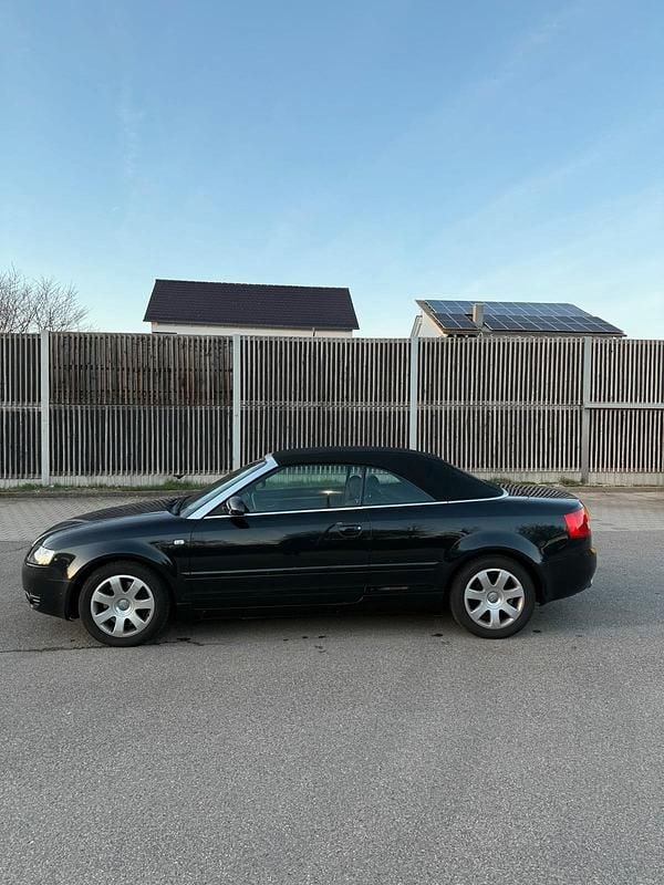 Gebraucht Audi A4 Cabriolet 163 PS (119 kW) 2004 Schwarz Cabrio