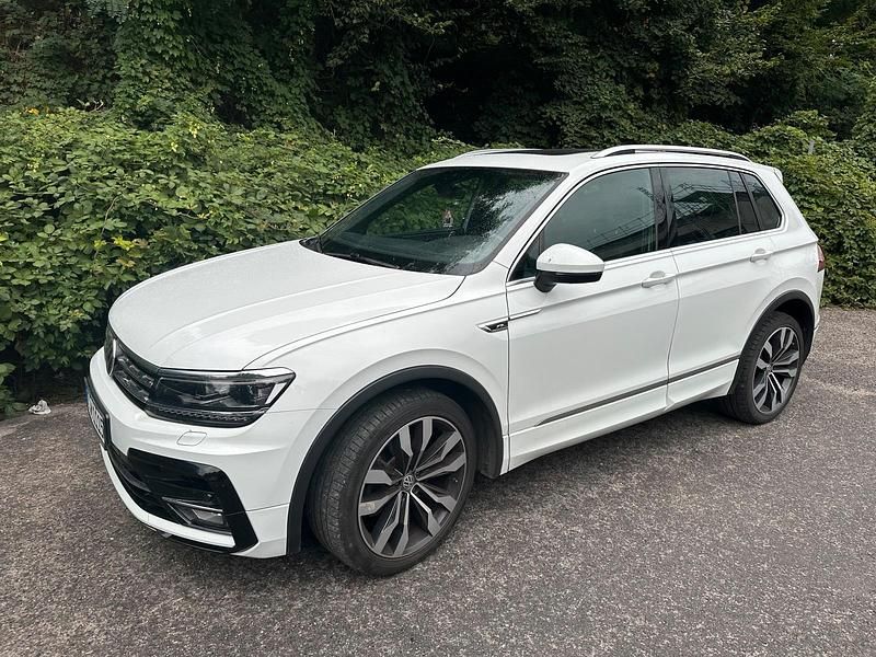 Weiß Gebraucht 2018 VW Tiguan R-line SUV | 24.600 € (Fairer Preis) - Bild 1/4