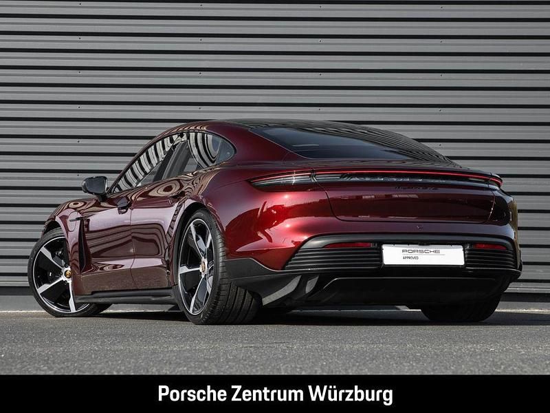 Second-hand Porsche Taycan GTS 439 kW (598 CP) 2022 Roșu Berlinǎ