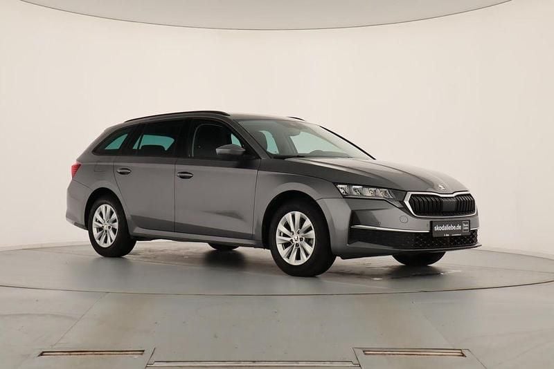 Gebraucht Skoda Octavia Selection 150 PS (110 kW) 2024 Graphitegrau metallic Limousine