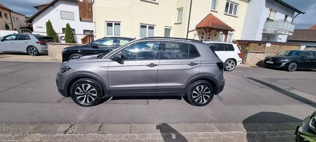 Gebraucht VW T-Cross Active 110 PS (80 kW) 2021 Grau SUV
