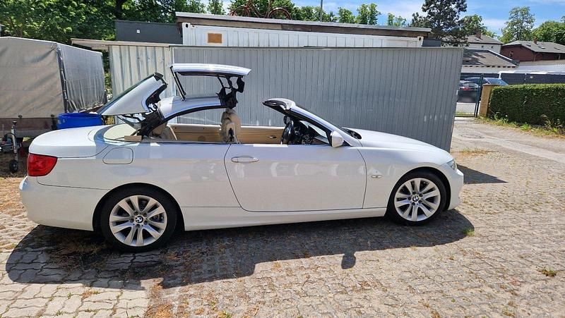 Gebraucht BMW 328 Cabriolet 234 PS (172 kW) 2011 Weiß Cabrio