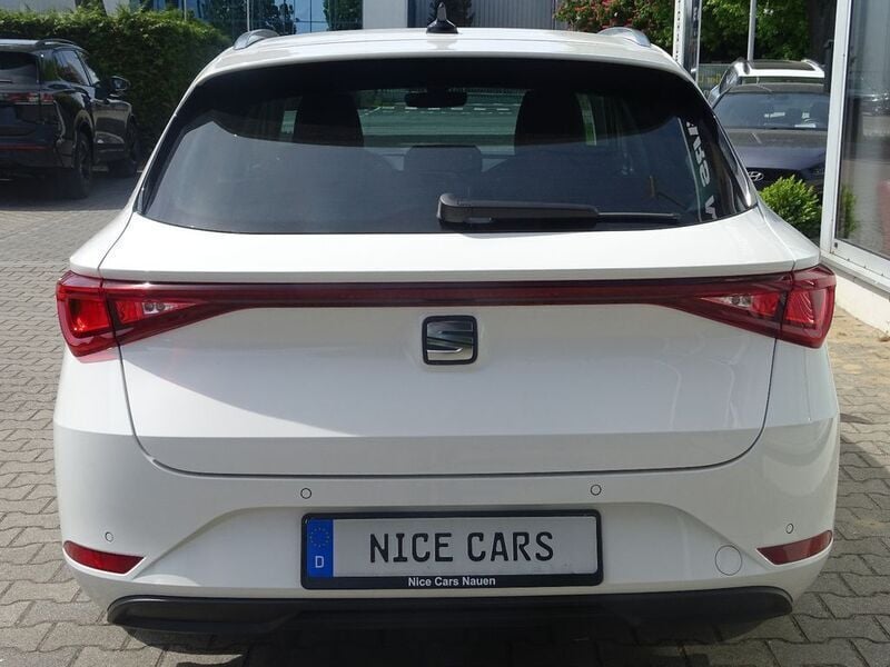 Gebraucht Seat Leon 4Drive 150 PS (110 kW) 2023 Weiß Limousine