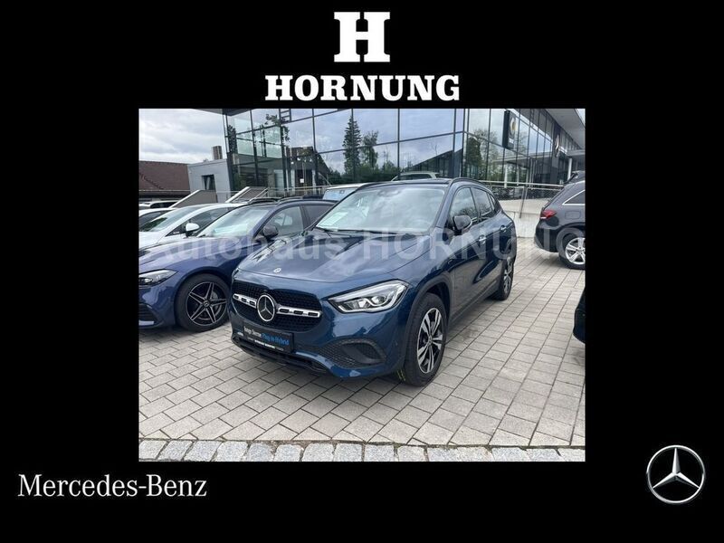 Blau Gebraucht 2021 Mercedes GLA250 Business SUV | 33.900 € (Fairer Preis) - Bild 1/4