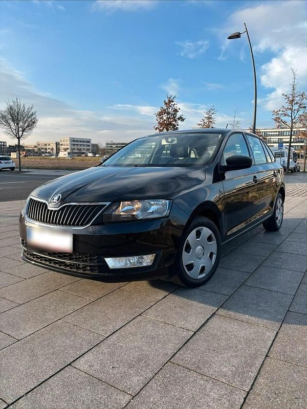 Second-hand Skoda Rapid 86 CP (63 kW) 2015 Negru Hatchback